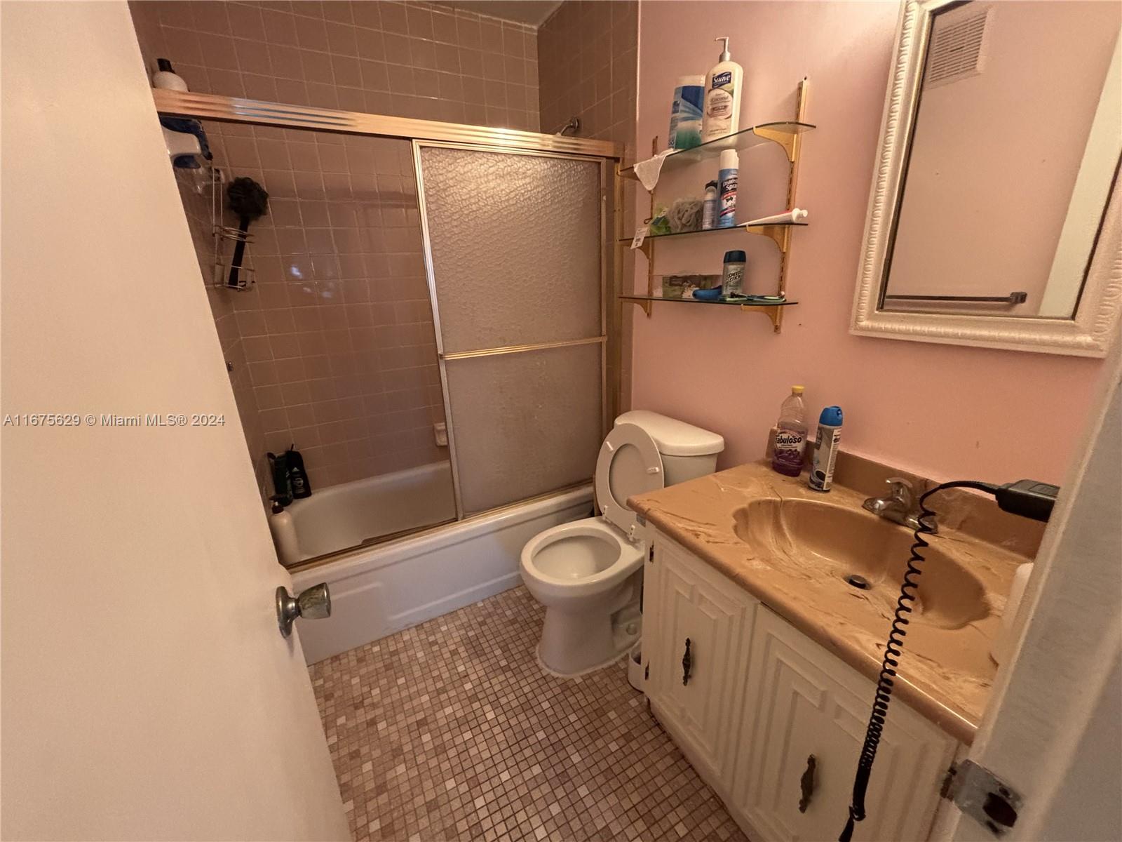 BEVERLY HILLS CONDO - Residential