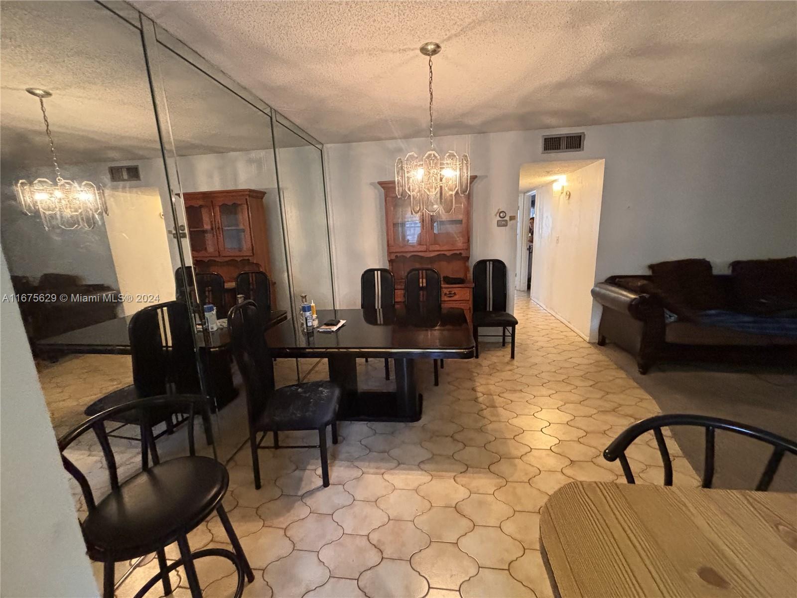 BEVERLY HILLS CONDO - Residential