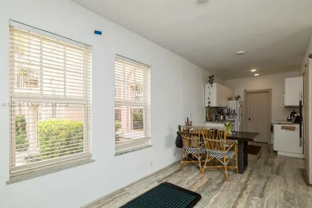 Miami Beach, Florida 33139, United States, 1 Bedroom Bedrooms, ,1 BathroomBathrooms,Residential,Active,99921