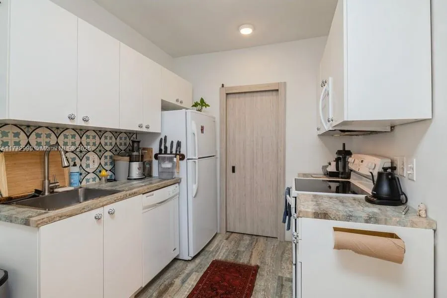 Miami Beach, Florida 33139, United States, 1 Bedroom Bedrooms, ,1 BathroomBathrooms,Residential,Active,99921