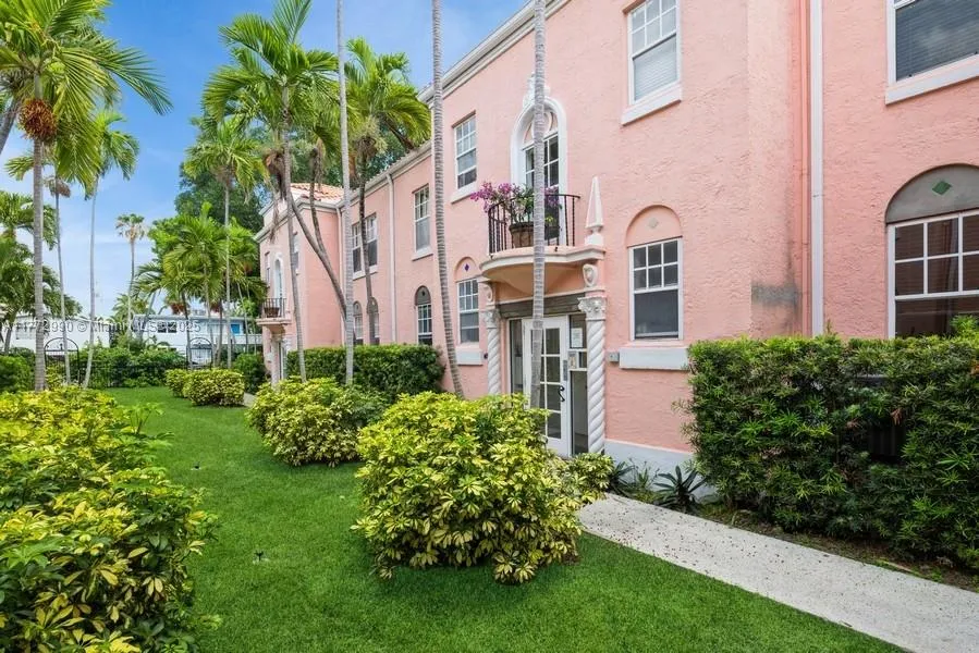 Miami Beach, Florida 33139, United States, 1 Bedroom Bedrooms, ,1 BathroomBathrooms,Residential,Active,99921