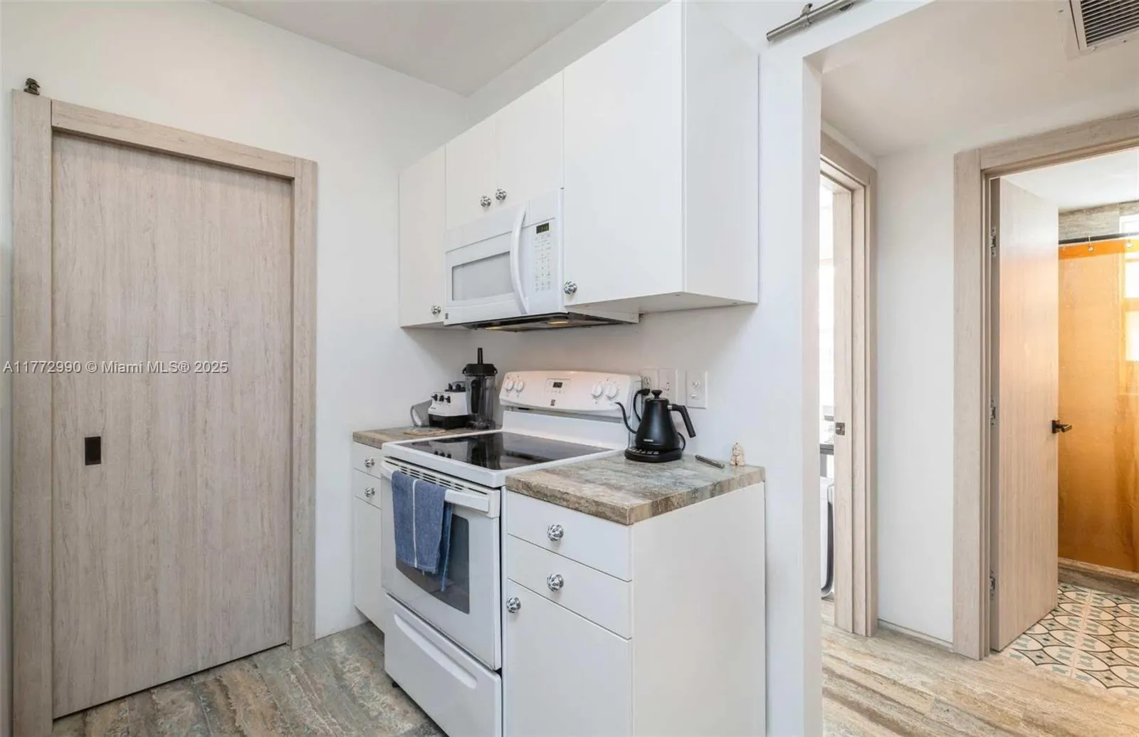 Miami Beach, Florida 33139, United States, 1 Bedroom Bedrooms, ,1 BathroomBathrooms,Residential,Active,99921