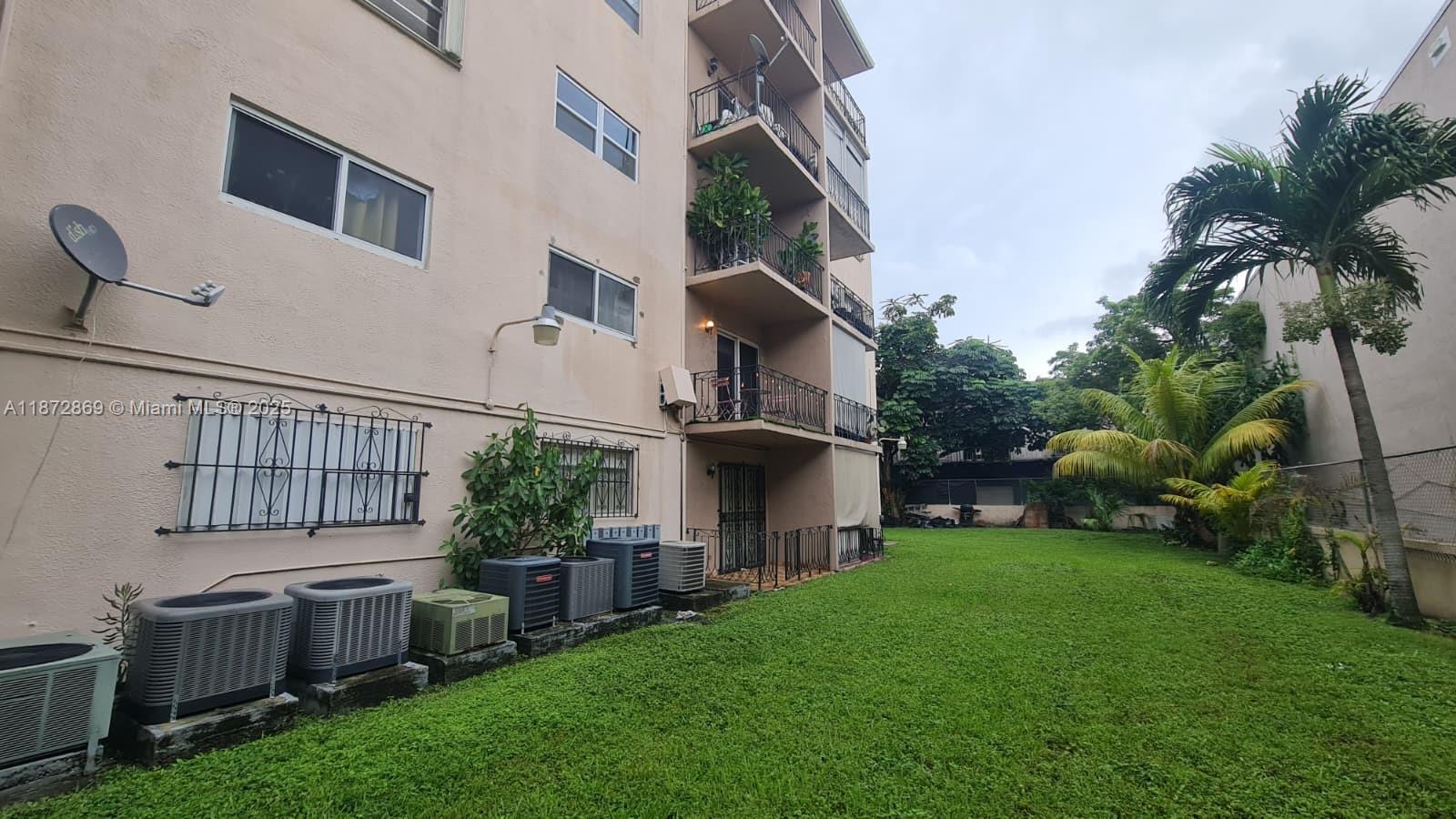 EL CID CONDO - Residential