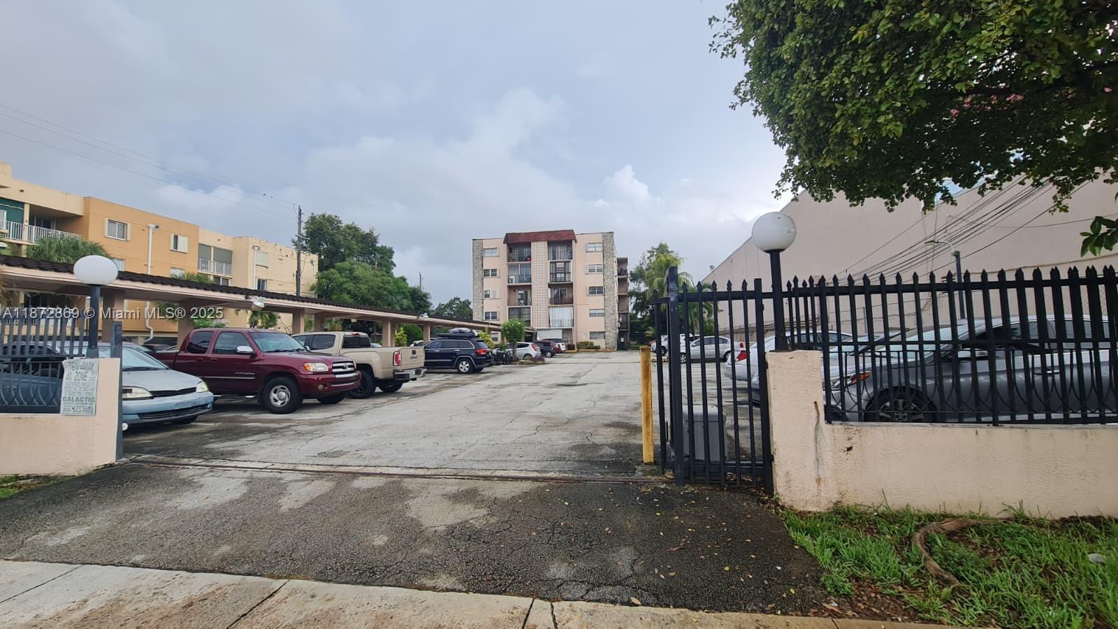 3640 NW 9th st 105