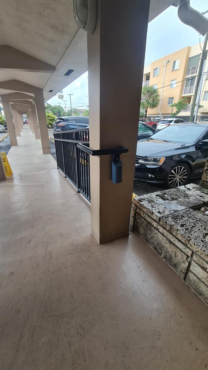 EL CID CONDO - Residential