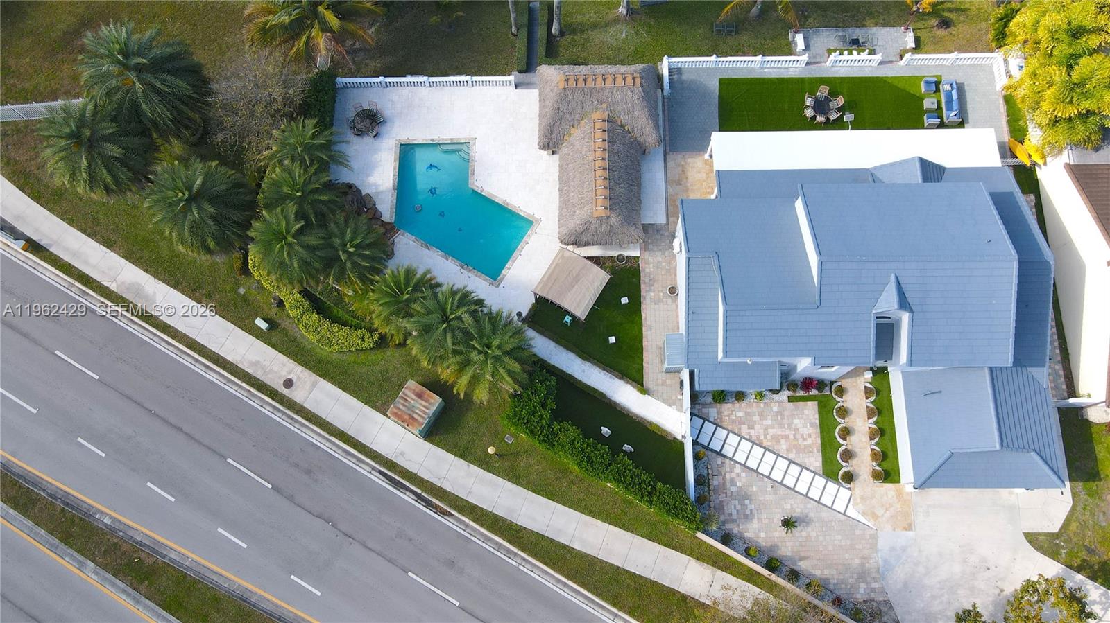 LAKES ON THE GREEN - SEC - Residential