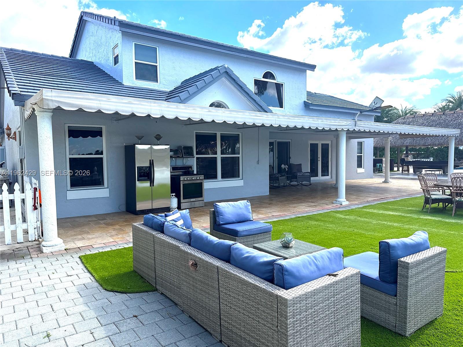 LAKES ON THE GREEN - SEC - Residential