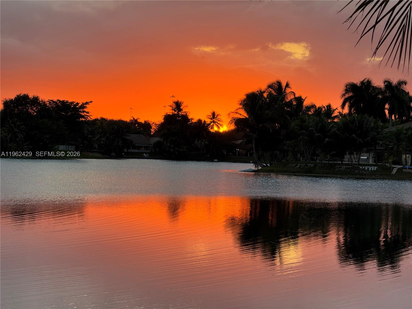 LAKES ON THE GREEN - SEC - Residential