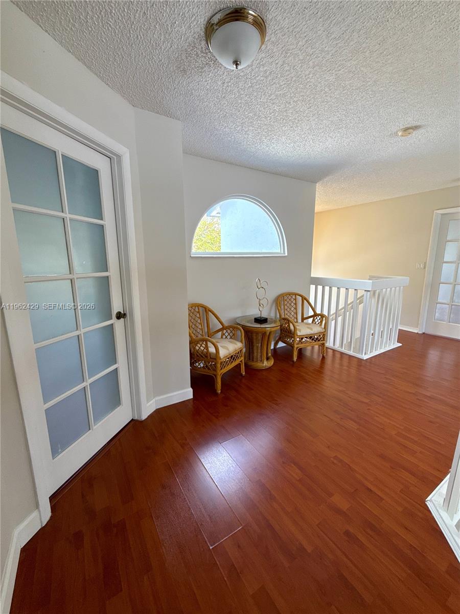 LAKES ON THE GREEN - SEC - Residential