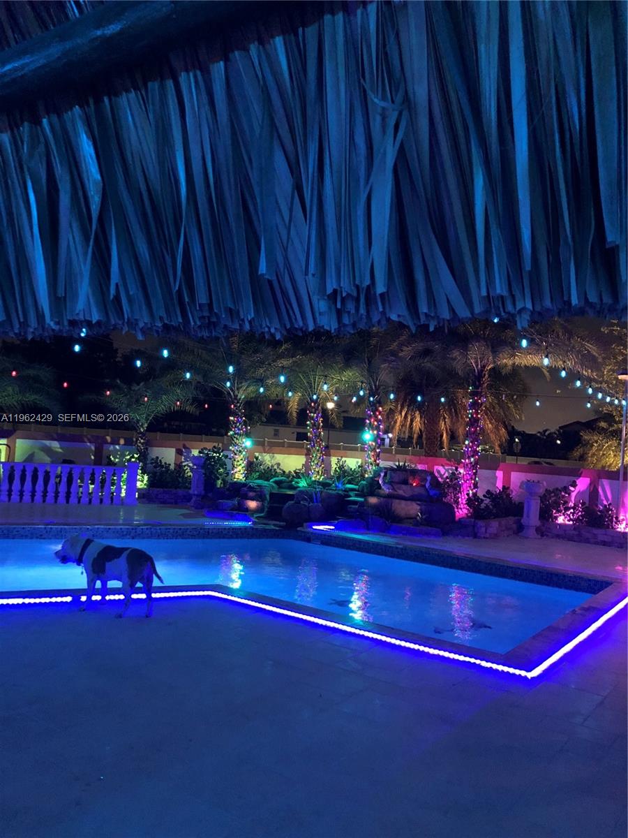 LAKES ON THE GREEN - SEC - Residential