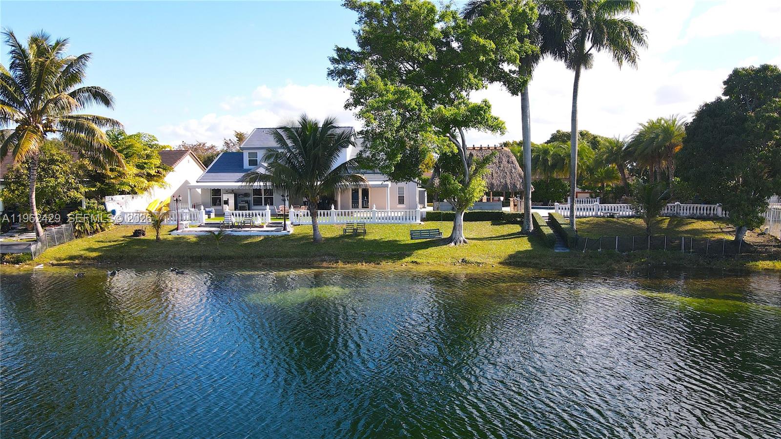 LAKES ON THE GREEN - SEC - Residential