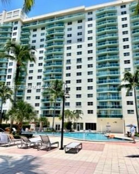 19390 Collins Ave 219 Sunny Isles Beach FL 33160