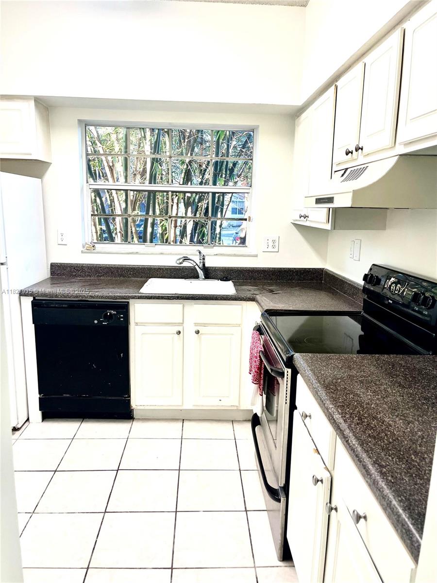 REFLECTIONS AT PEMBROKE P - Residential