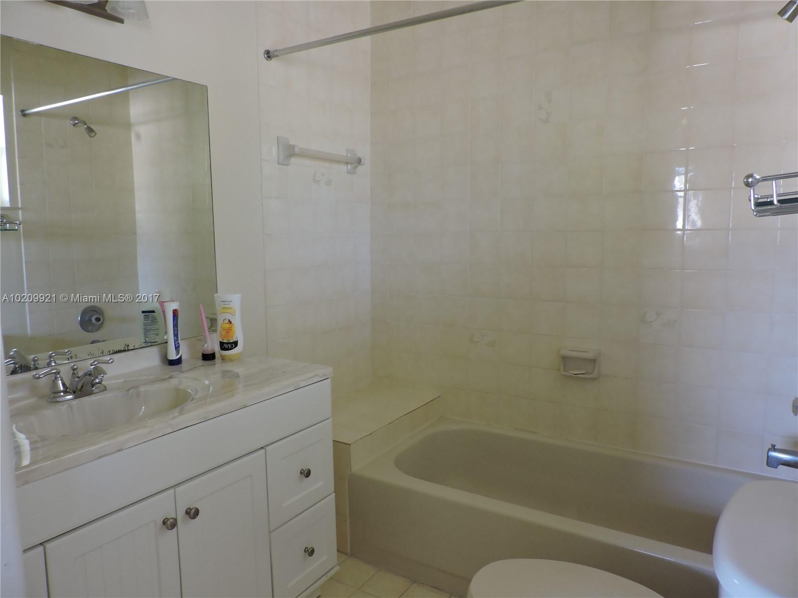 MILLER VILLAS CONDO - Residential Lease