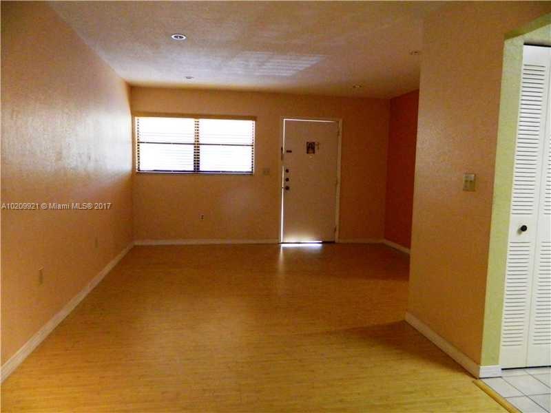 MILLER VILLAS CONDO - Residential Lease