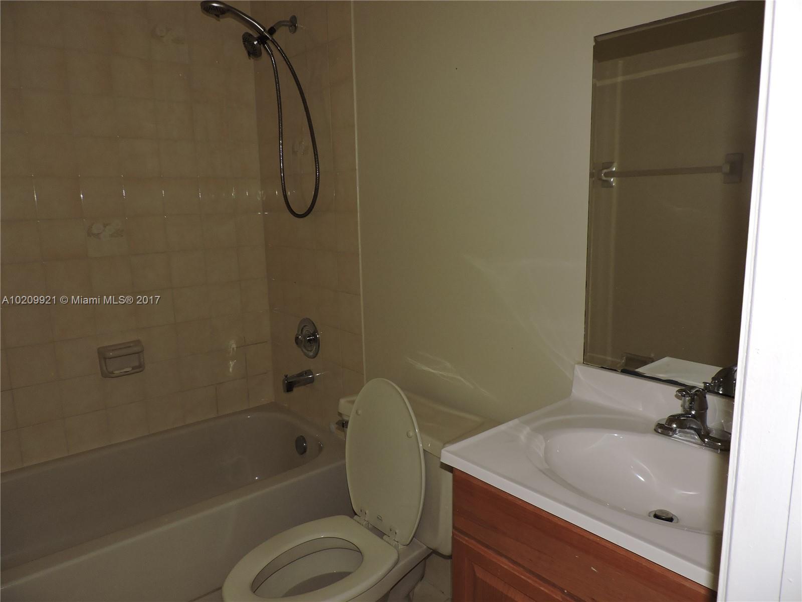 MILLER VILLAS CONDO - Residential Lease