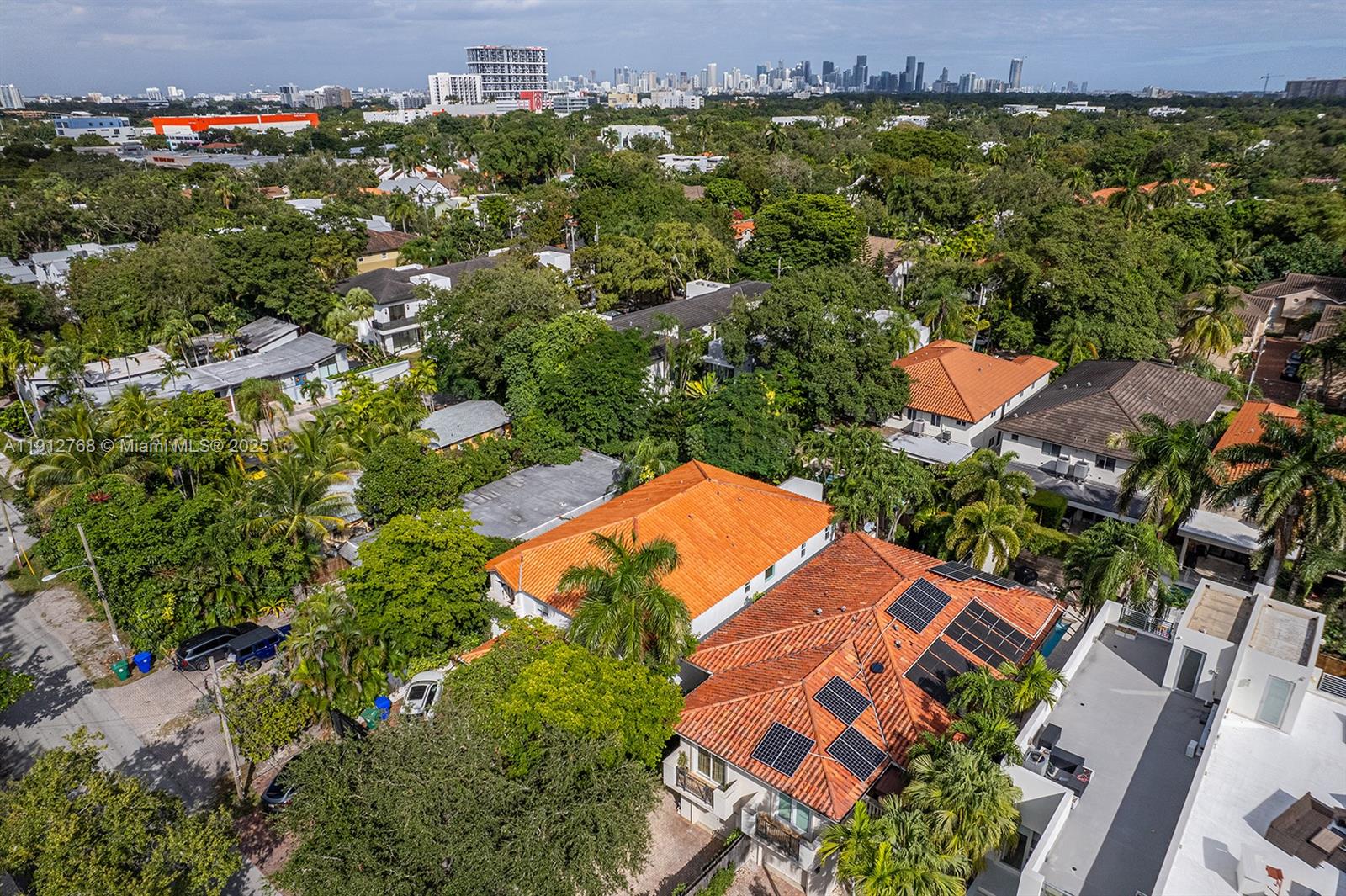 BISCAYNE REALTY COS SUB O - Residential Lease