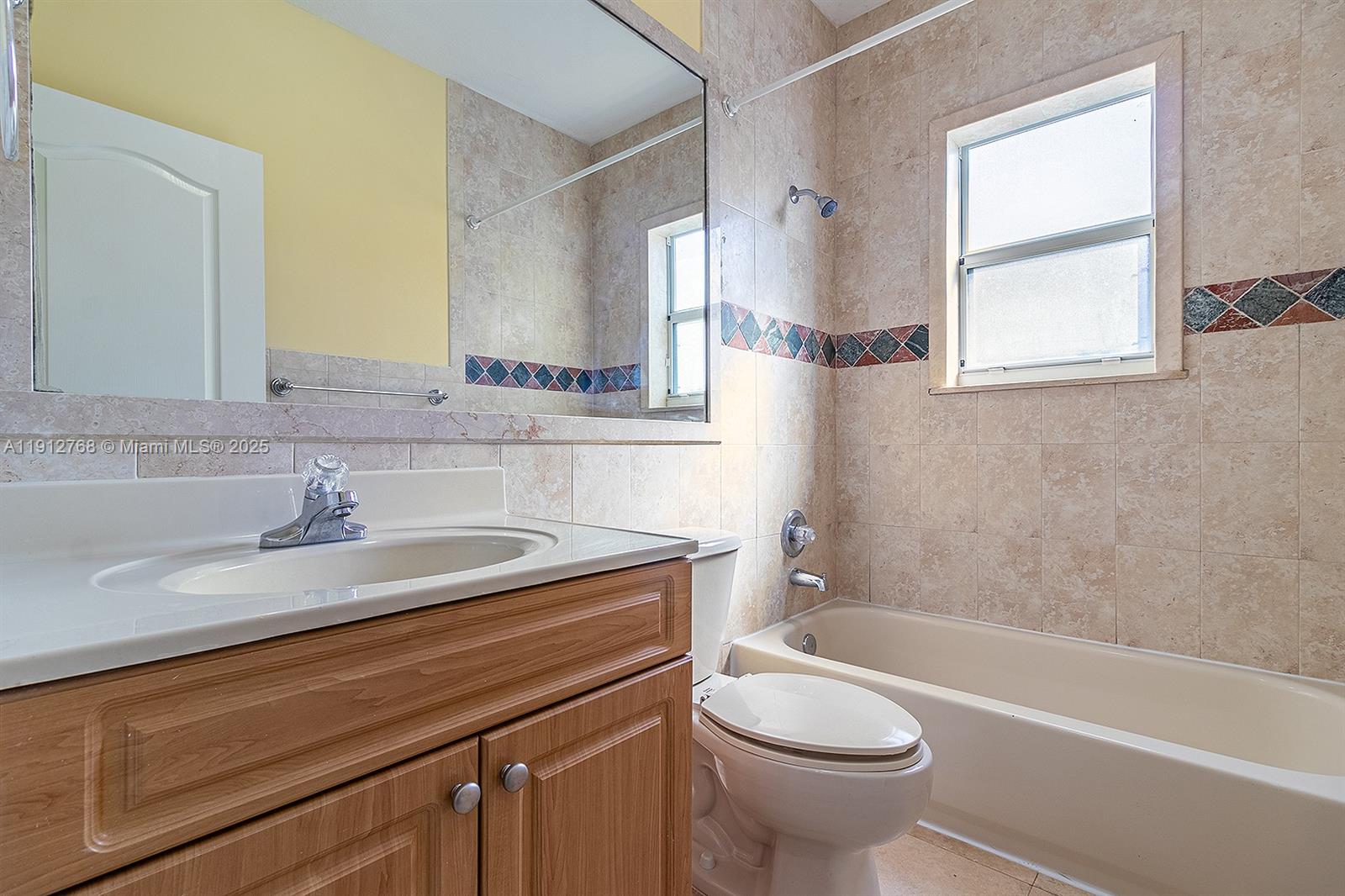 BISCAYNE REALTY COS SUB O - Residential Lease