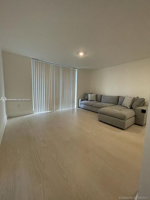 1720 NW N River Dr 503 Miami FL 33125