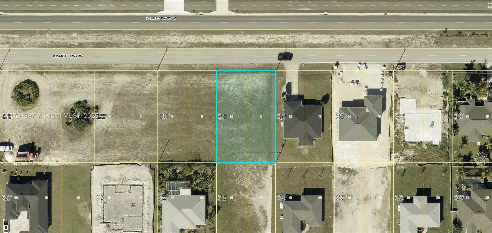 Are you searching for the ideal lot to build and live your dream SW Florida lifestyle? Look no further! Imagine enjoying breathtaking sunsets right from your own backyard. This prime lot is conveniently situated just minutes away from a fantastic golf course and upscale dining at Burnt Store Marina. Plus, you'll have easy access to I-75 for quick trips to Ft. Myers, Port Charlotte, and Naples. Don't miss out on this incredible opportunity to create your perfect oasis in paradise!
