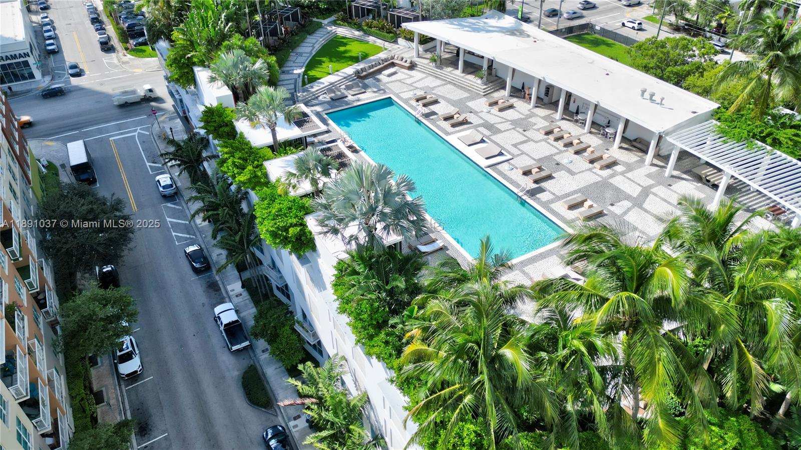 PARAMOUNT BAY CONDO - Residential Lease