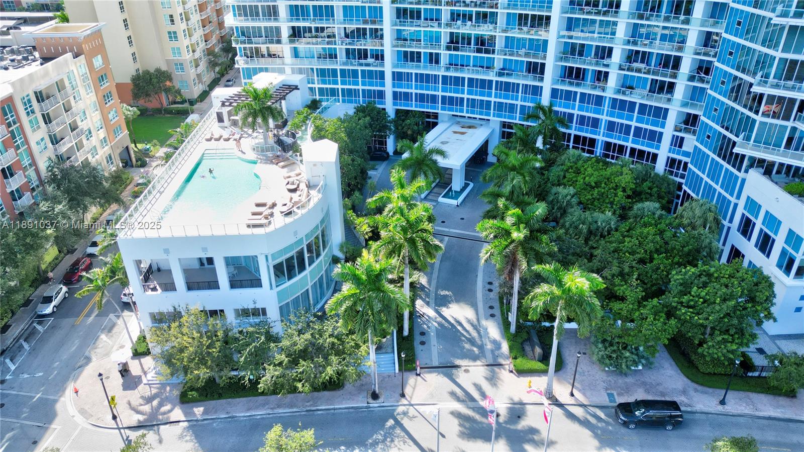 PARAMOUNT BAY CONDO - Residential Lease