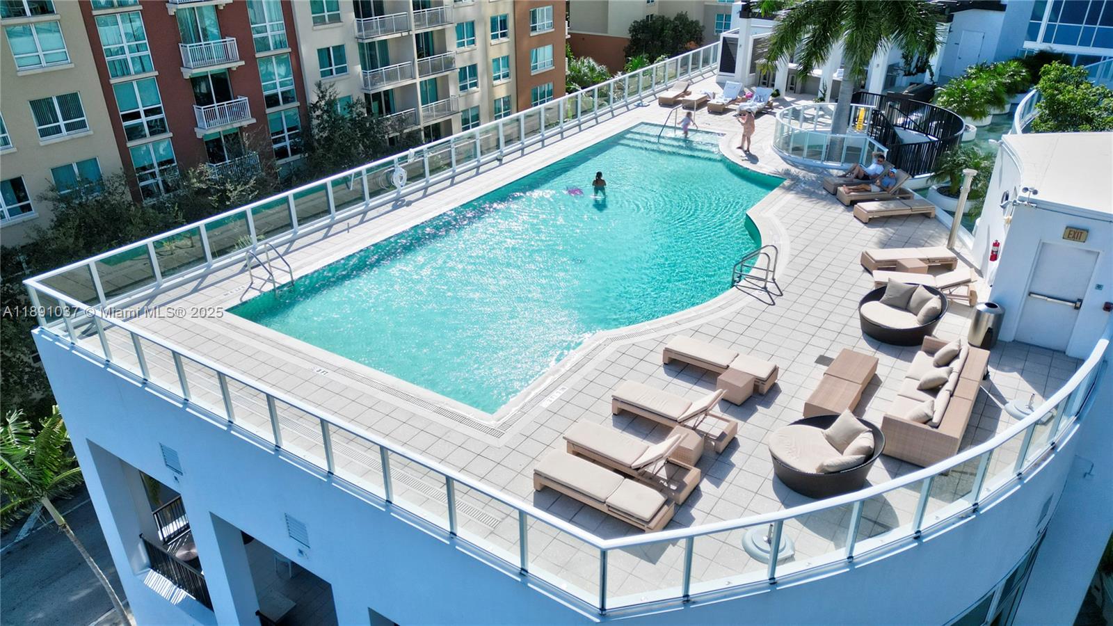 PARAMOUNT BAY CONDO - Residential Lease