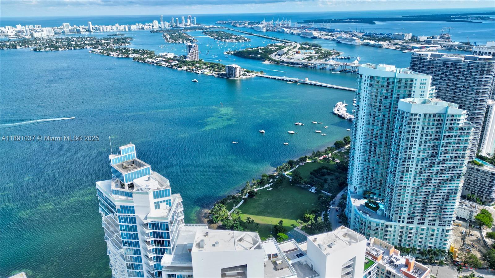 PARAMOUNT BAY CONDO - Residential Lease