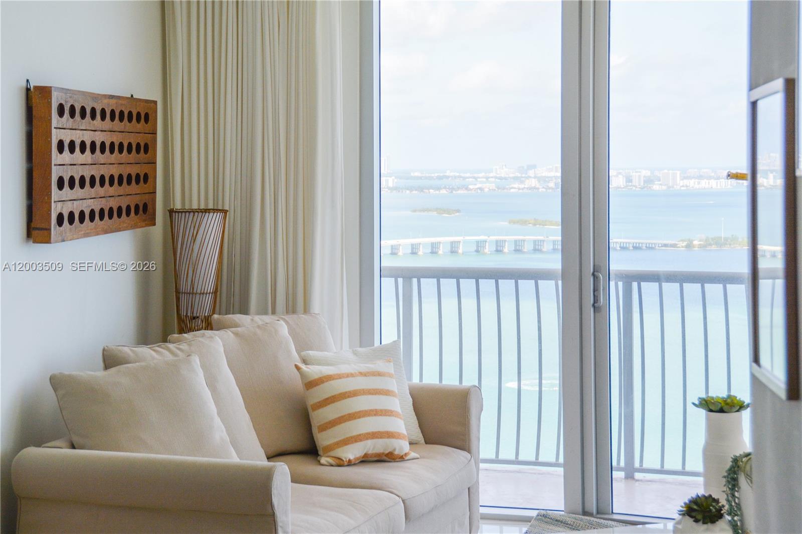 1750 N Bayshore Dr 4601