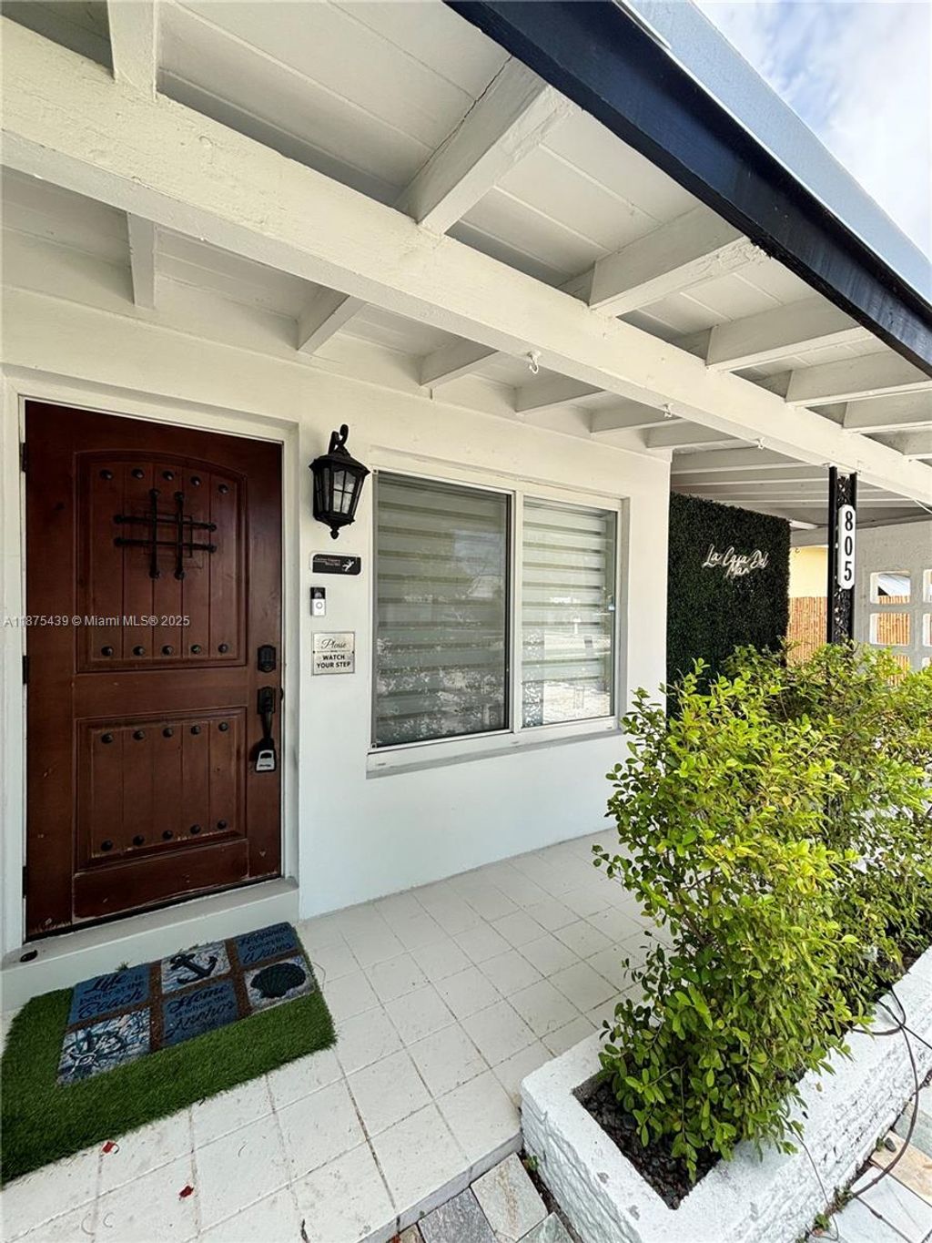 Photo of 805 SW 22nd Ave, Fort Lauderdale, FL 33312 (MLS # A11875439)