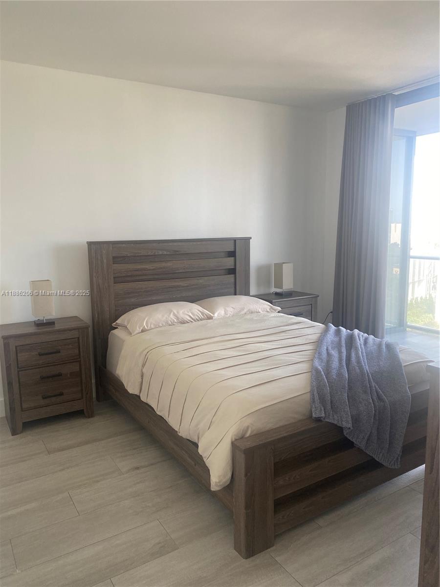 3401 MIDTOWN CONDO - Residential Lease