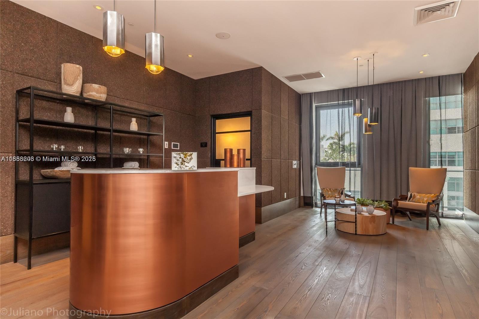 3401 MIDTOWN CONDO - Residential Lease