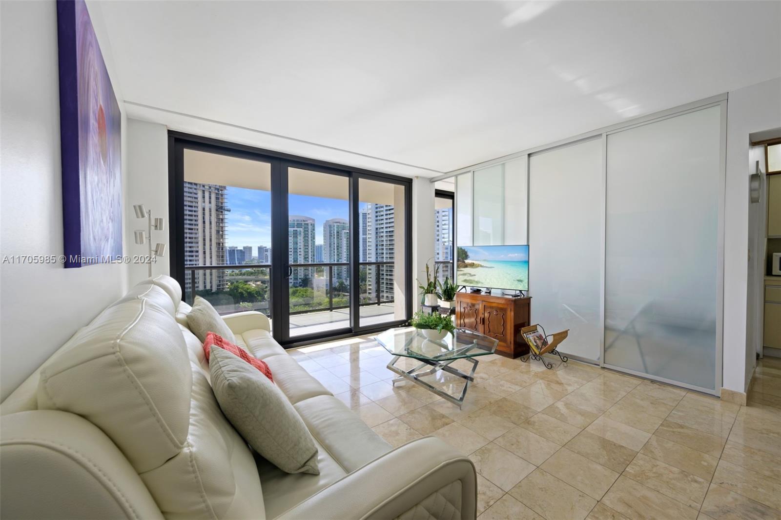TURNBERRY ISLE SOUTH COND - Residential