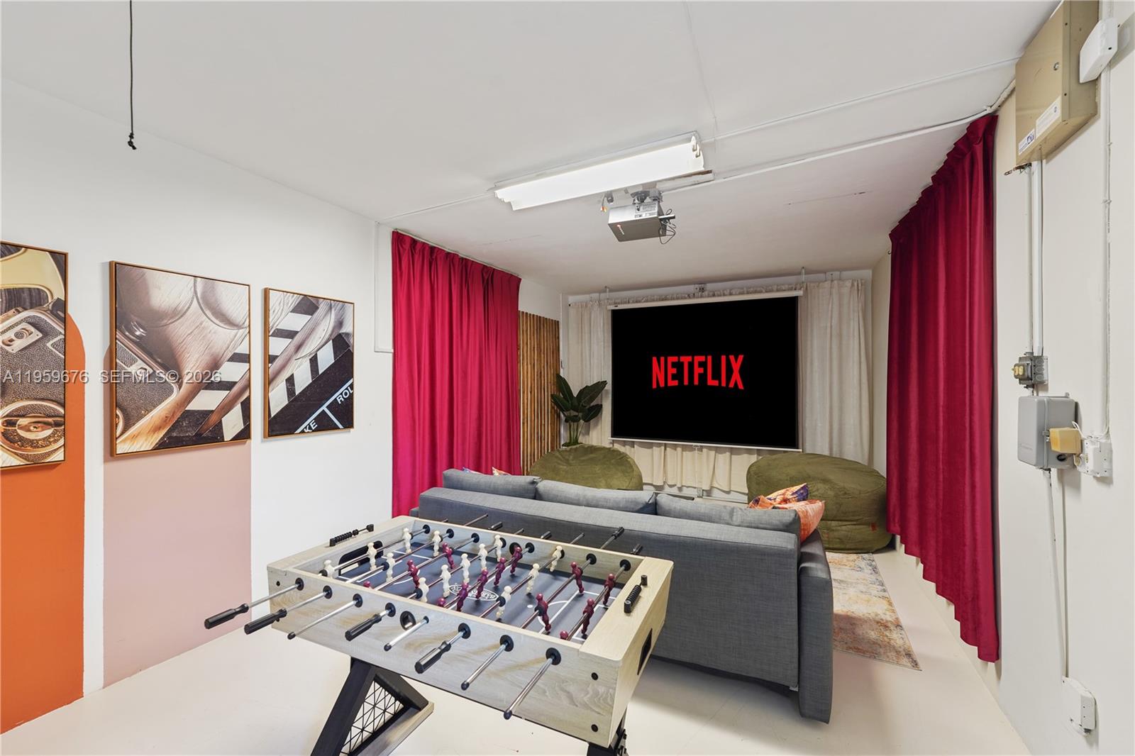 IMPERIAL POINT 3RD SEC - Residential