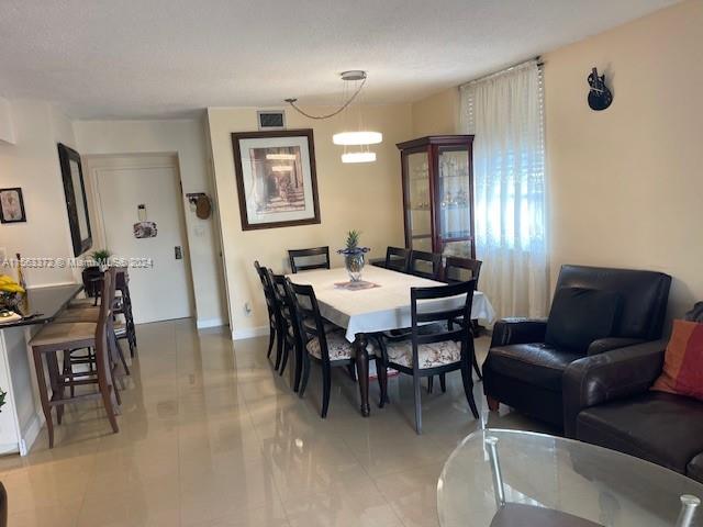 HILLCREST NO 21 CONDO - Residential