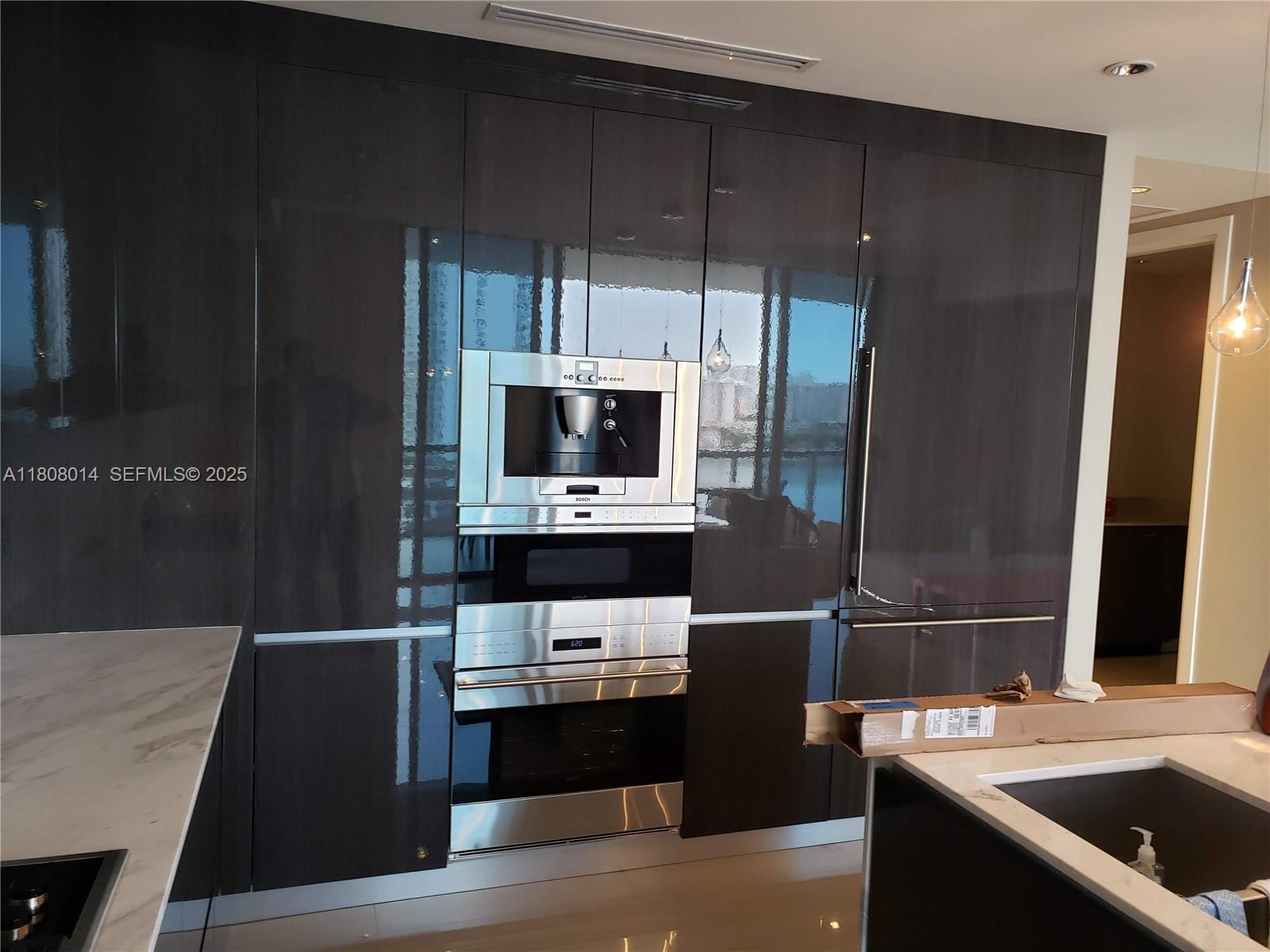 ECHO CONDO - Residential