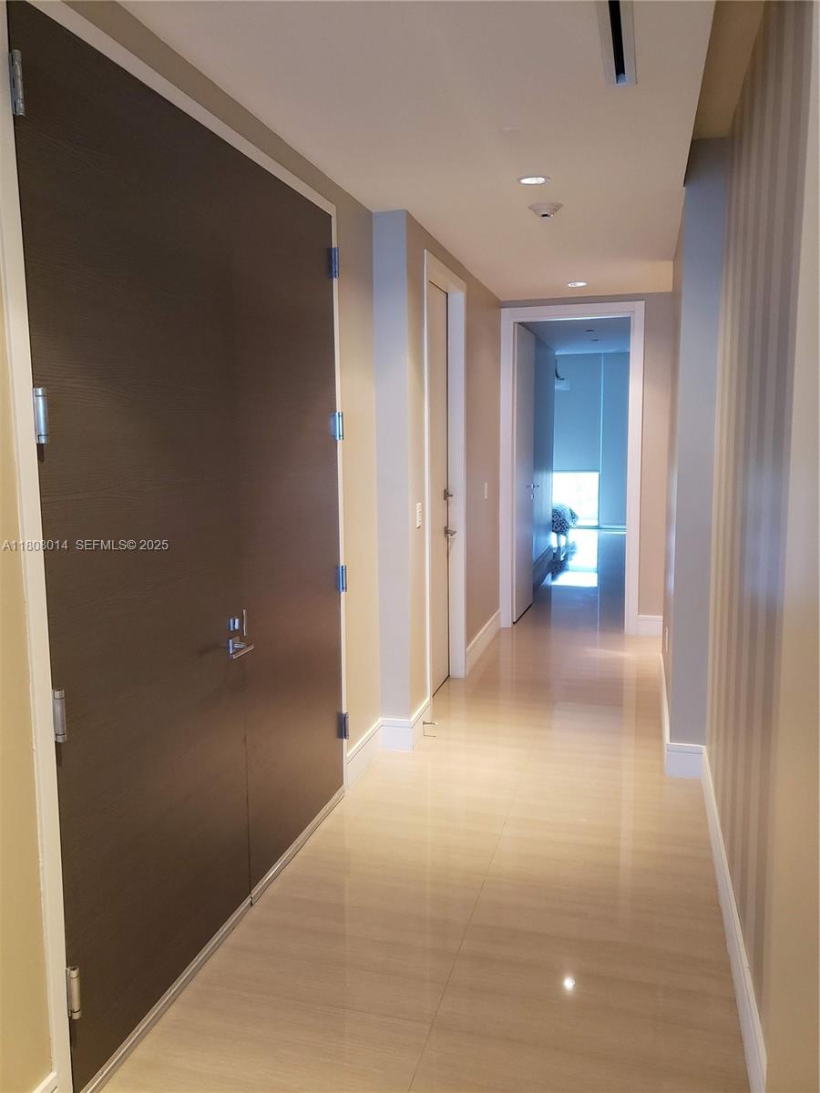 ECHO CONDO - Residential