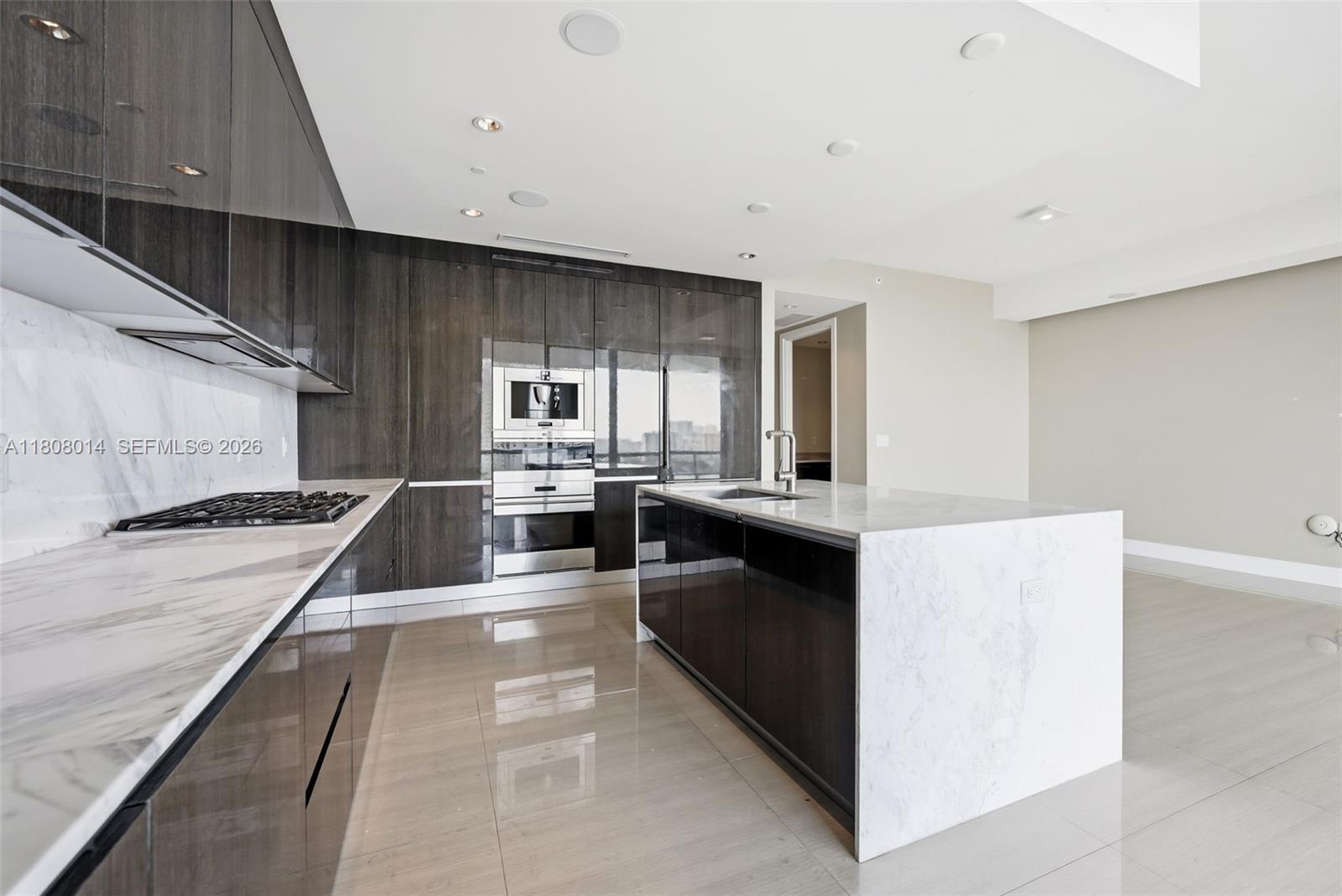 ECHO CONDO - Residential