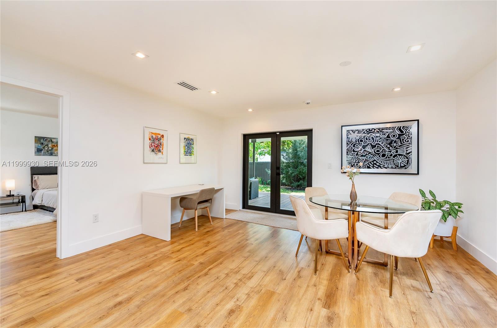 BAY VISTA PARK - Residential