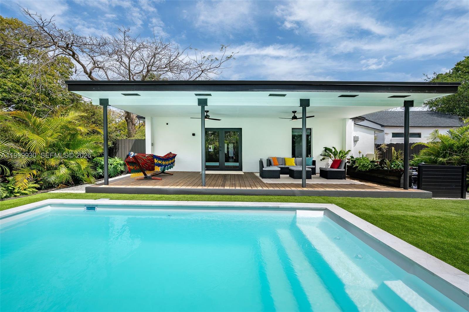 BAY VISTA PARK - Residential