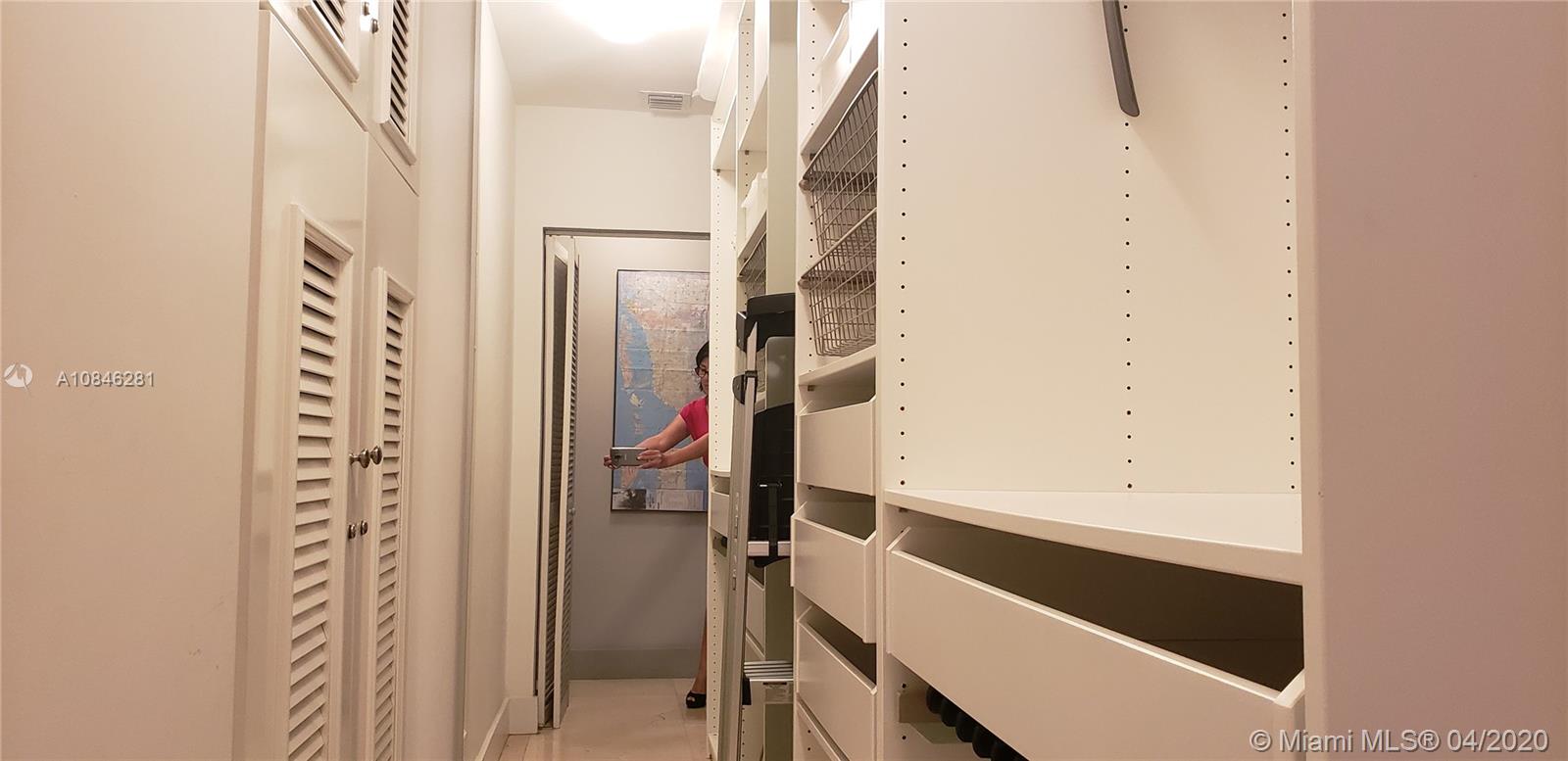 THE PLAZA 851 BRICKELL CO - Residential Lease