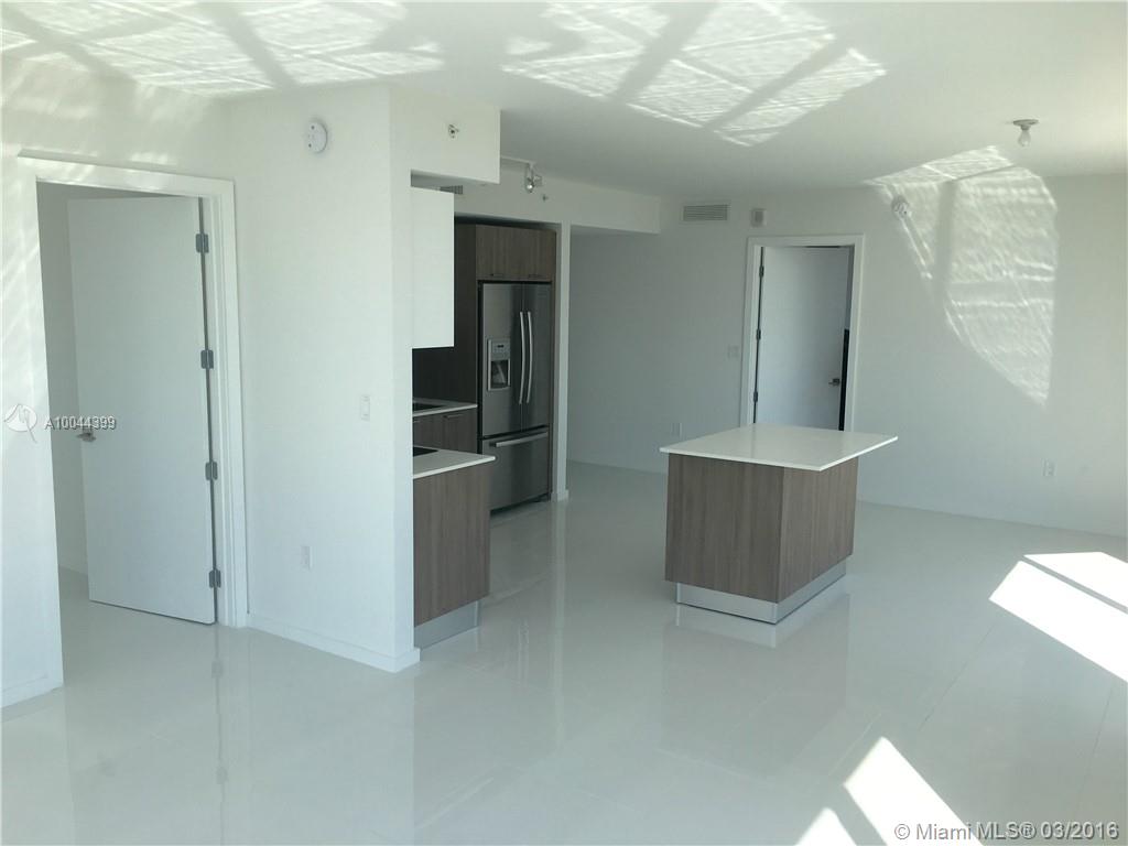 5252 PASEO BLVD - Residential Lease