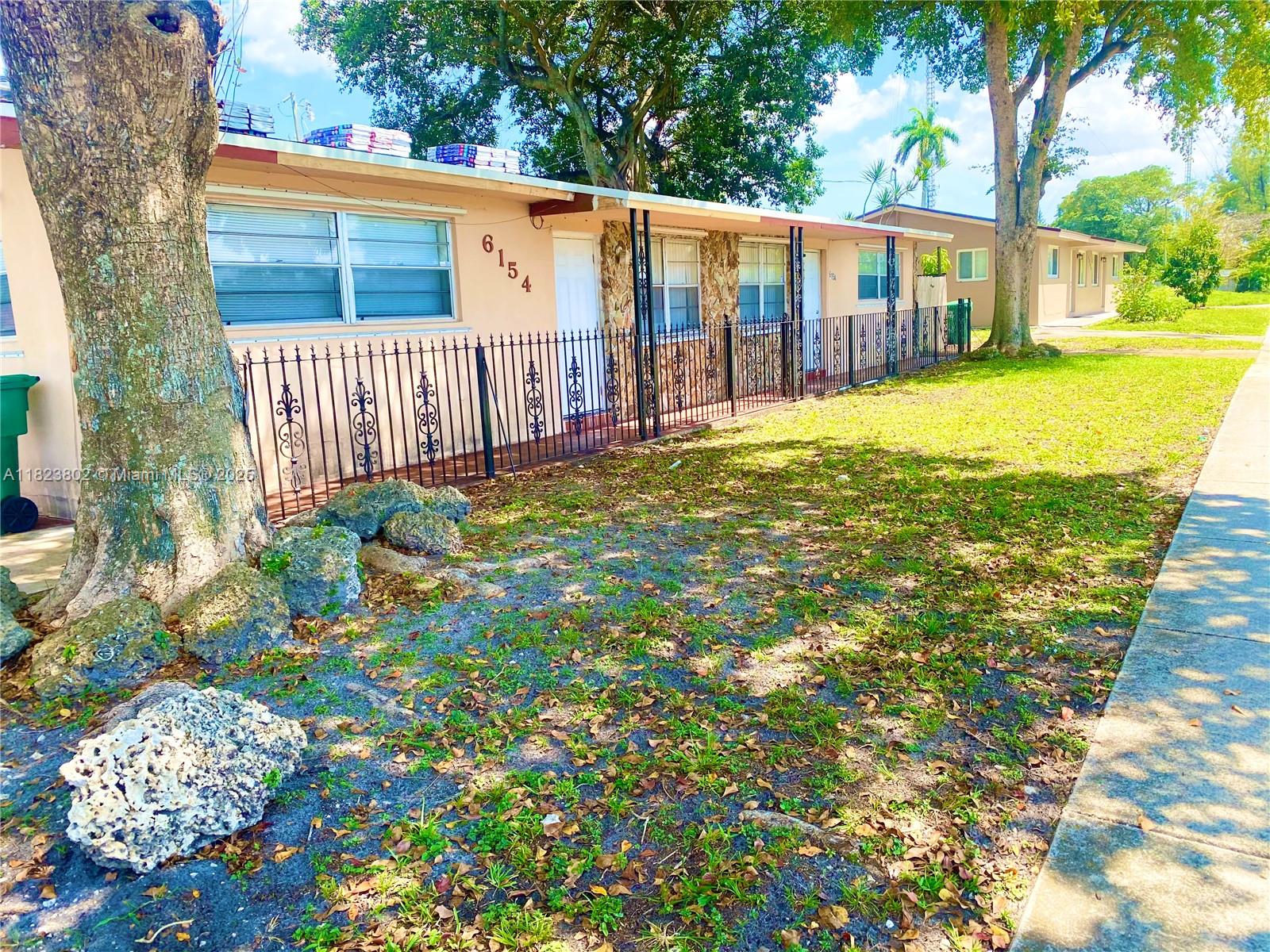 Rental Property at 6154 Sw 38th St North, Miramar, Broward County, Florida - Bedrooms: 2 
Bathrooms: 1  - $1,900 MO.