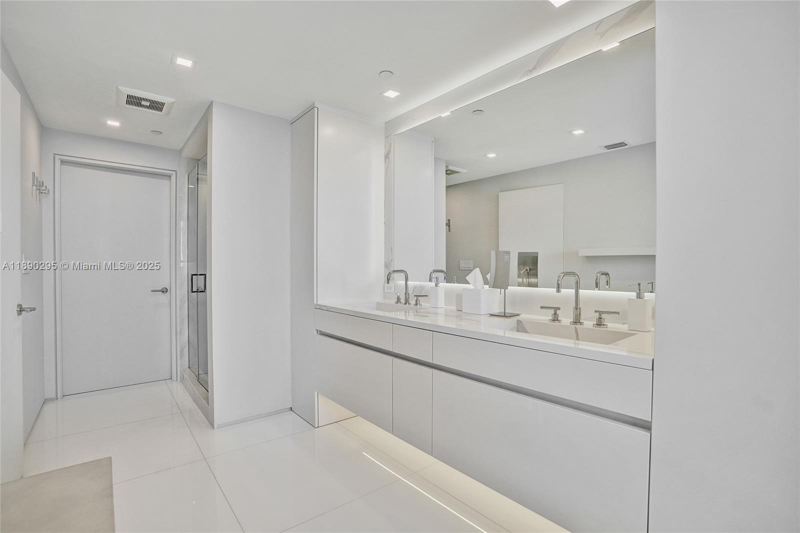 ACQUALINA OCEAN RESIDENCE - Residential Lease