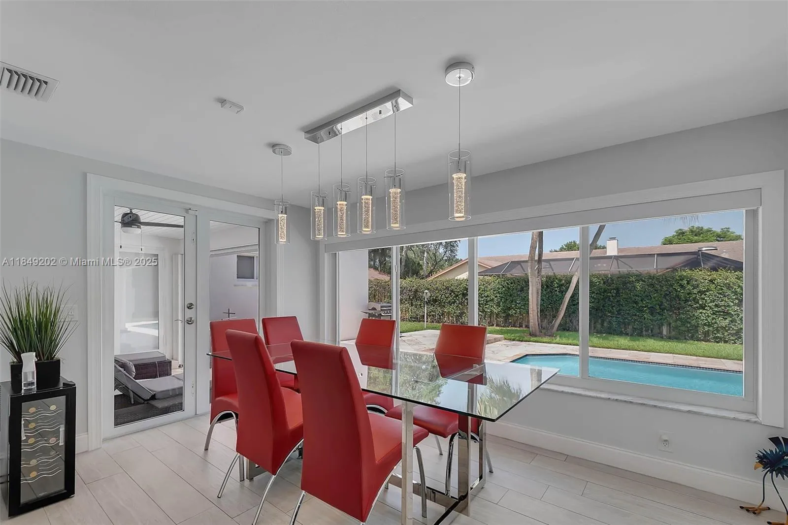 Pinecrest, Florida 33156, United States, 4 Bedrooms Bedrooms, ,3 BathroomsBathrooms,Residential,Active,182472