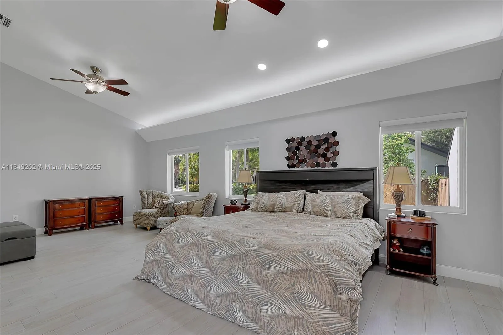 Pinecrest, Florida 33156, United States, 4 Bedrooms Bedrooms, ,3 BathroomsBathrooms,Residential,Active,182472