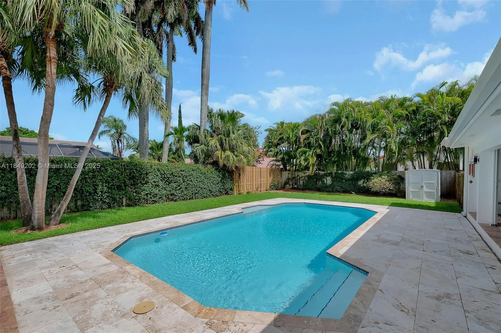 Pinecrest, Florida 33156, United States, 4 Bedrooms Bedrooms, ,3 BathroomsBathrooms,Residential,Active,182472