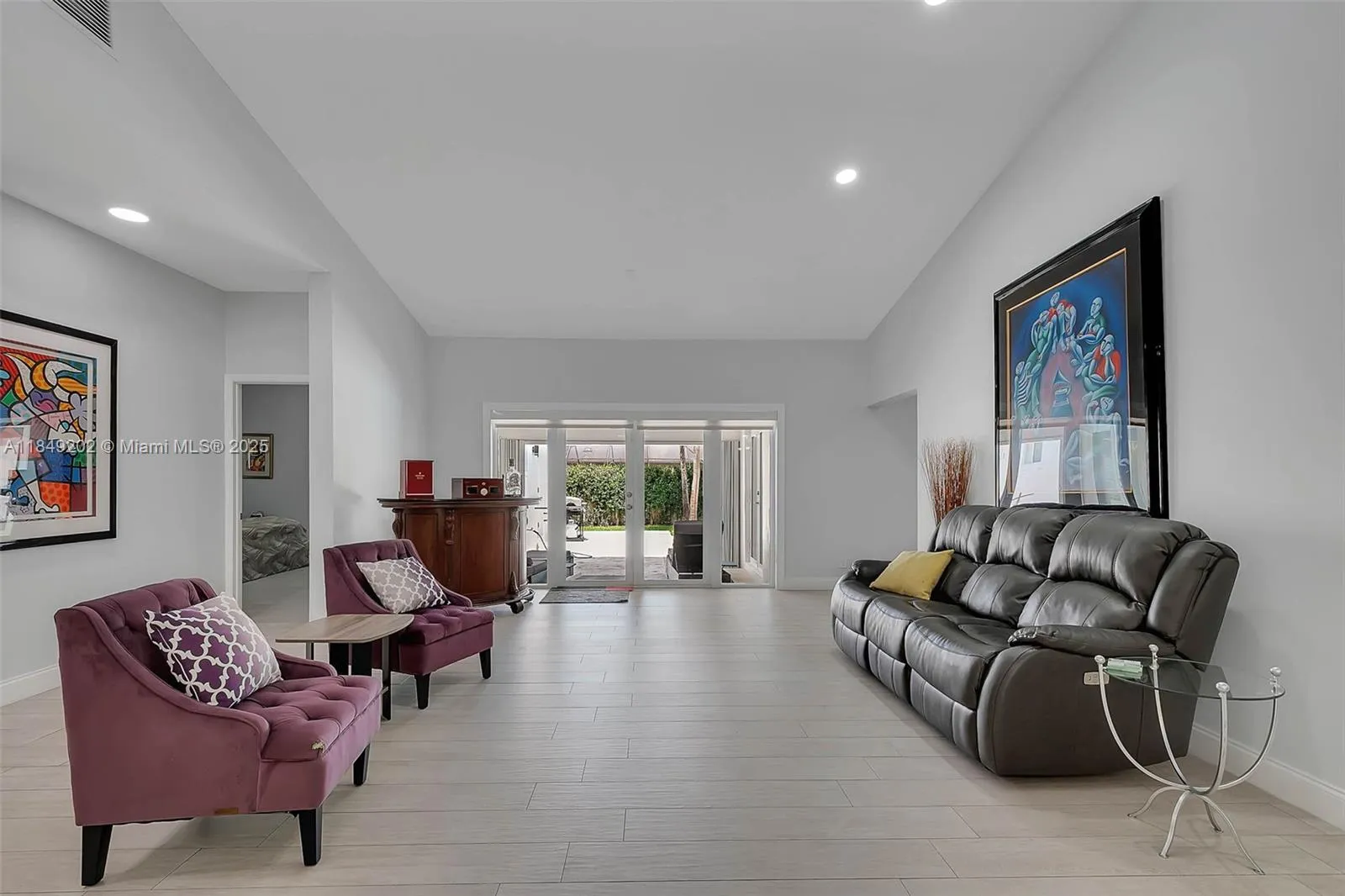 Pinecrest, Florida 33156, United States, 4 Bedrooms Bedrooms, ,3 BathroomsBathrooms,Residential,Active,182472