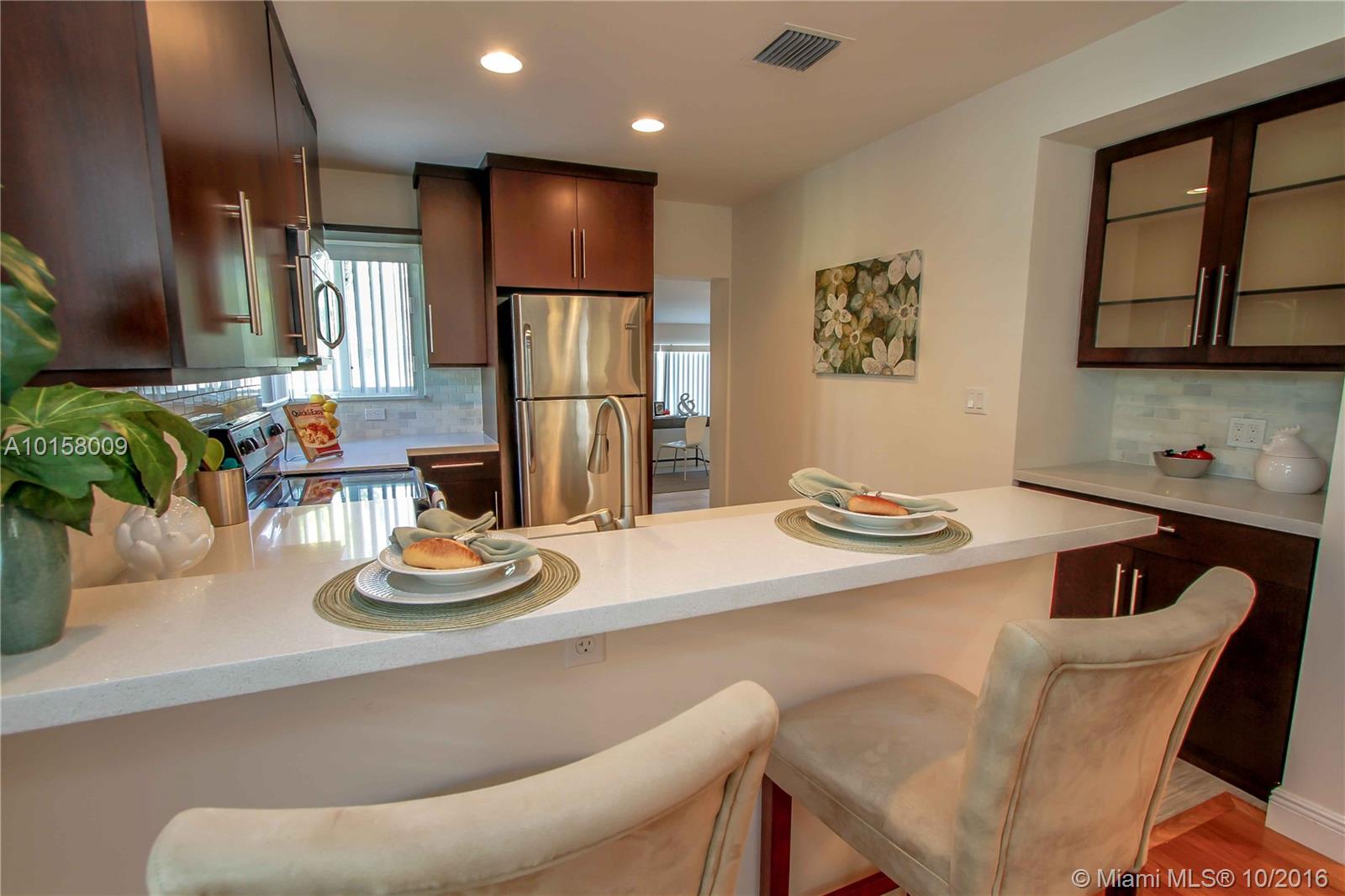 Hollywood 1-21 B - Residential