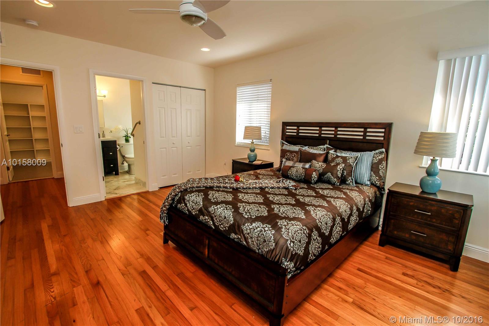 Hollywood 1-21 B - Residential